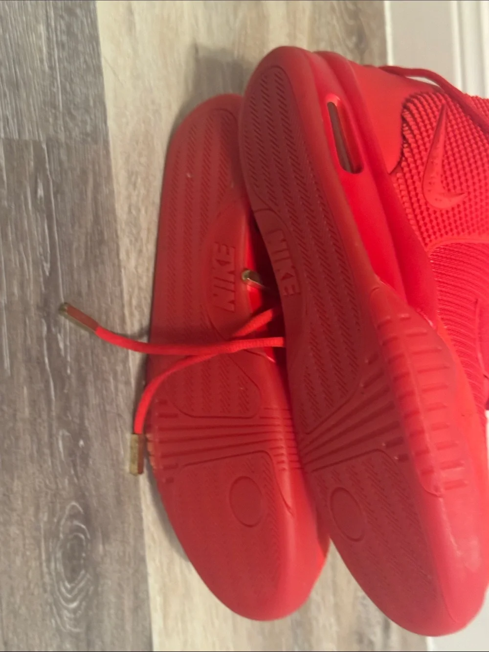 Red October Bright Red High-Top Sneakers - Picture 3 of 4
